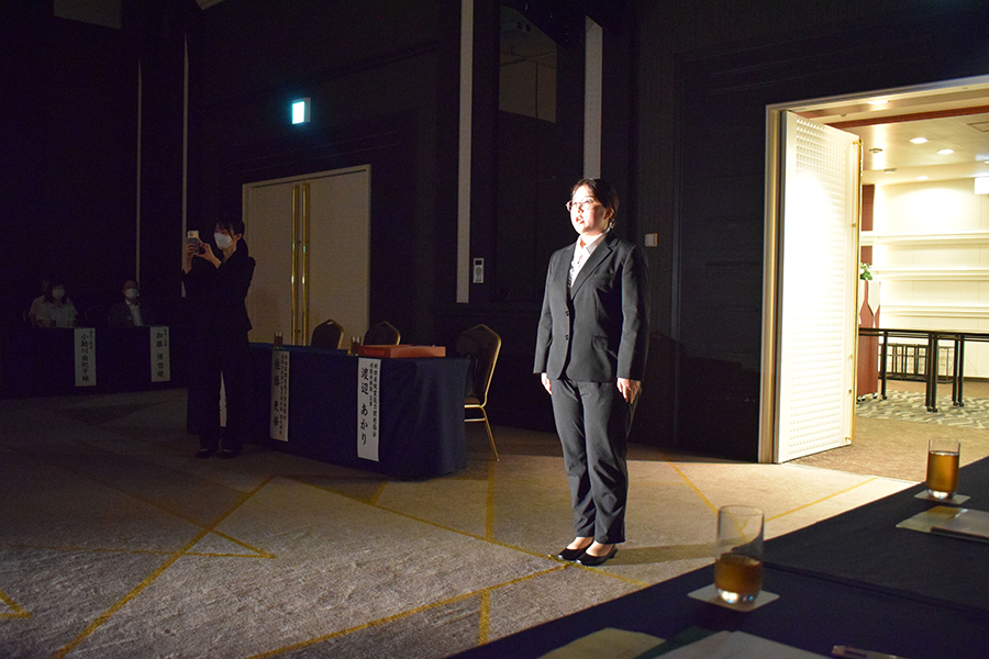 グラフィックデザイン職種(佐藤結理)
